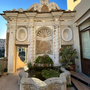 Salerno, visita al Giardino della Minerva